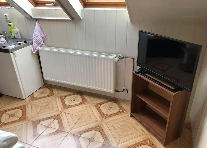 Cozy Ferienapartment In Golssen Nahe Tropical Island