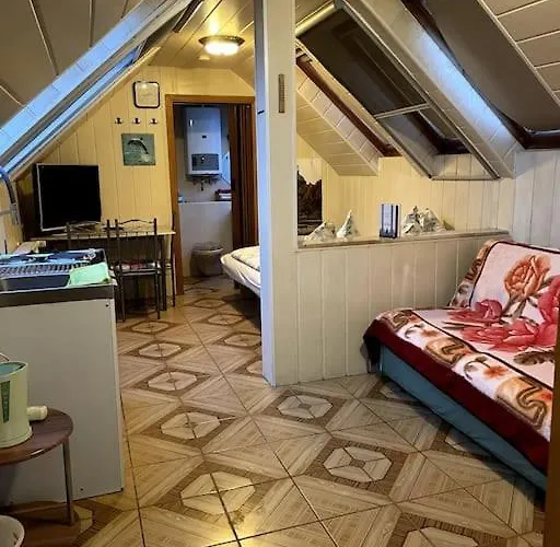 Cozy Ferienapartment In Golssen Nahe Tropical Island